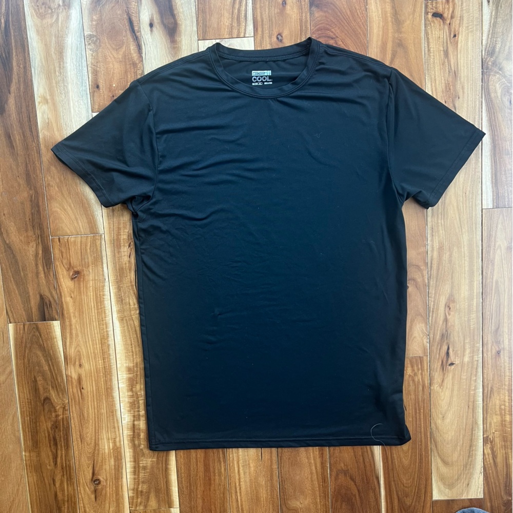 32 Degrees Cool crewneck tee
